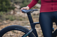 Pro Sattel Sirin Performance mit Öffnung 152mm schwarz