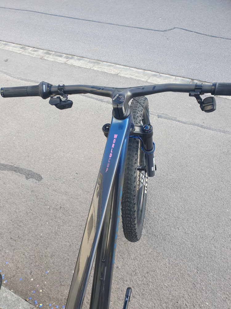 Ghost LECTOR WORLD CUP